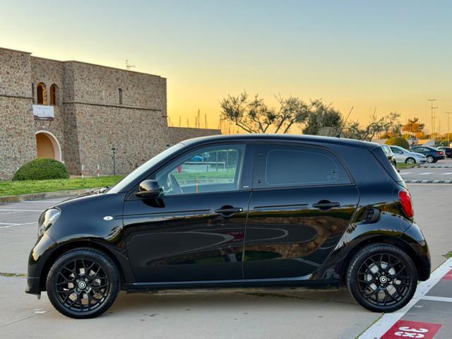SMART ForFour 90 0.9 TURBO TWINAMIC SUPERPASSION+RETROCAMERA