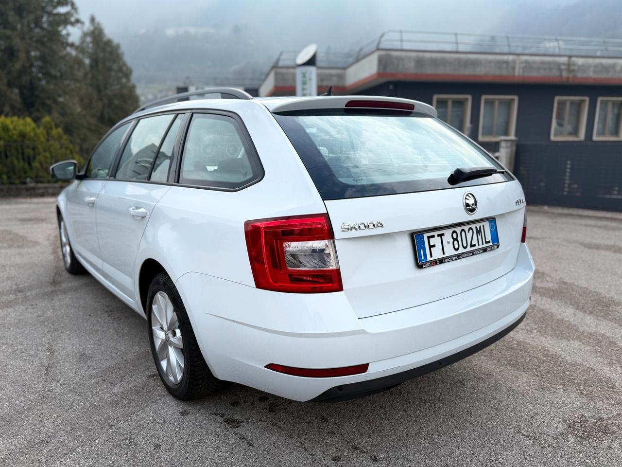 Skoda Octavia 1.6 TDI CR 115 CV DSG Wagon Executive
