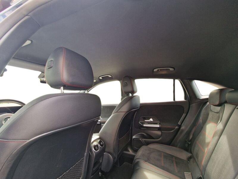 Mercedes-Benz GLA GLA 200 d Premium 4matic AMG-Line IVA ESPOSTA