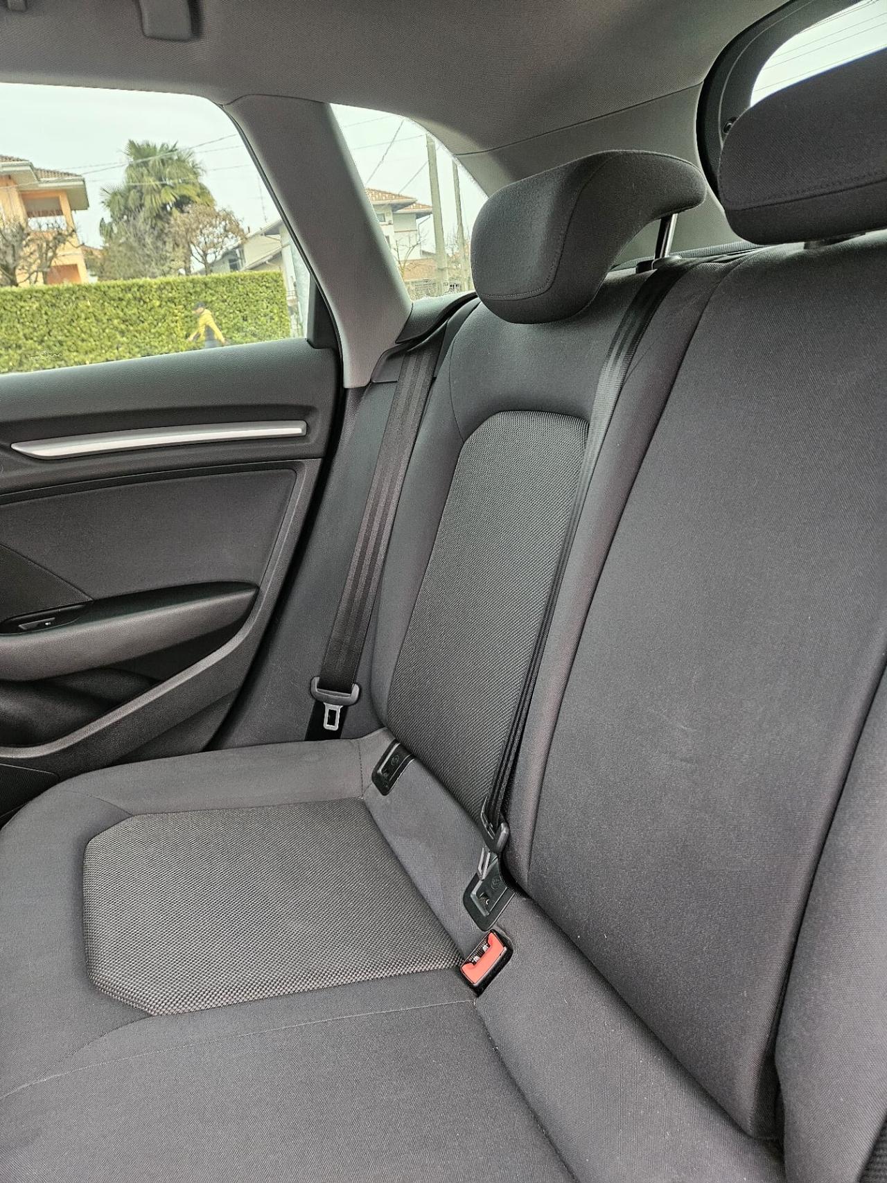 Audi A3 SPB 1.6 TDI 116 CV Business