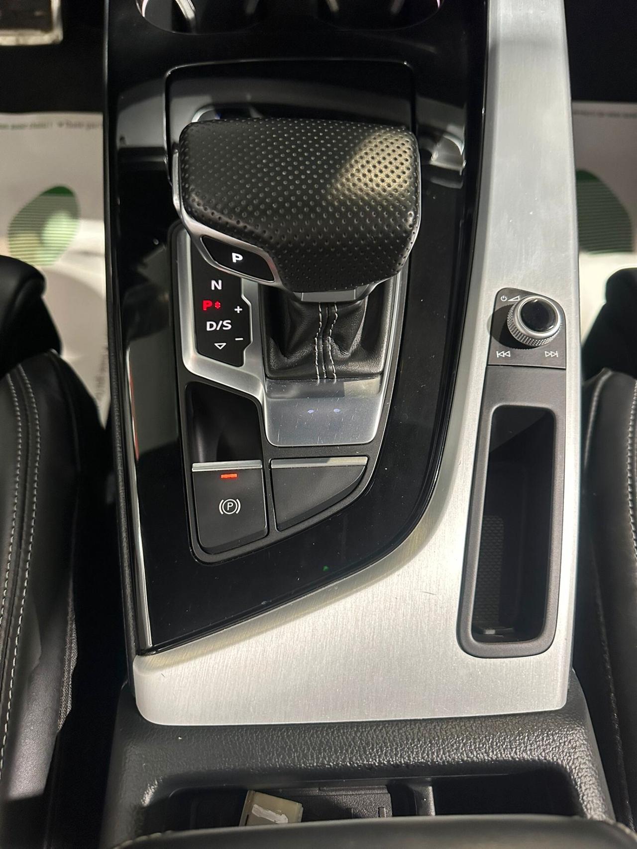Audi A4 40 TDI quattro S tronic S line edition