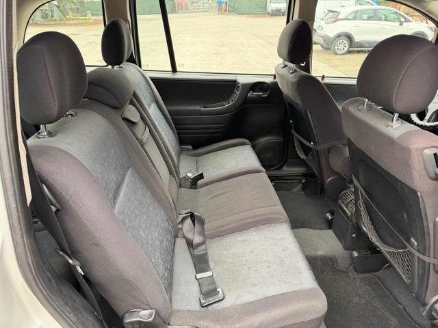 OPEL Zafira 2.2 16V DTI 7posti senza nessun lavoro da fare