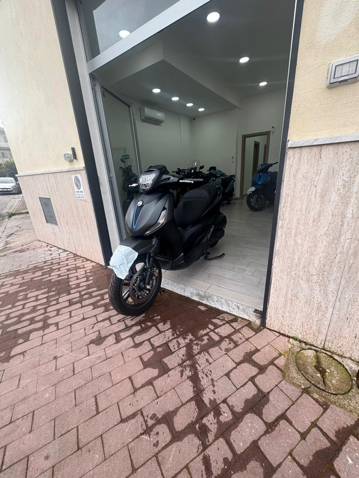 Piaggio Beverly 300 S