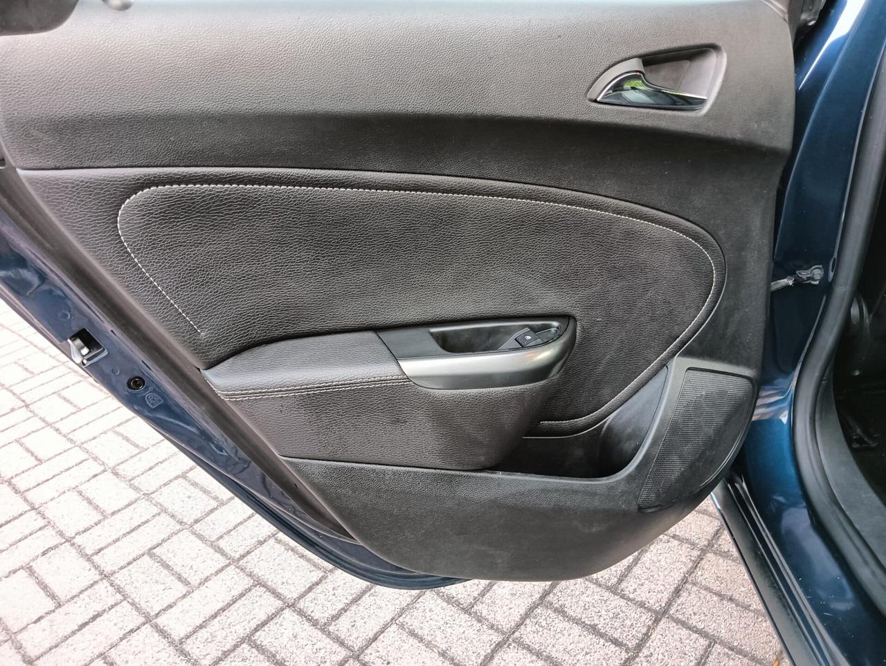 CELL 320 147 1147 WUATSAPP 3276540940. Opel Astra 1.7 CDTI 125CV Sports Tourer Cosmo