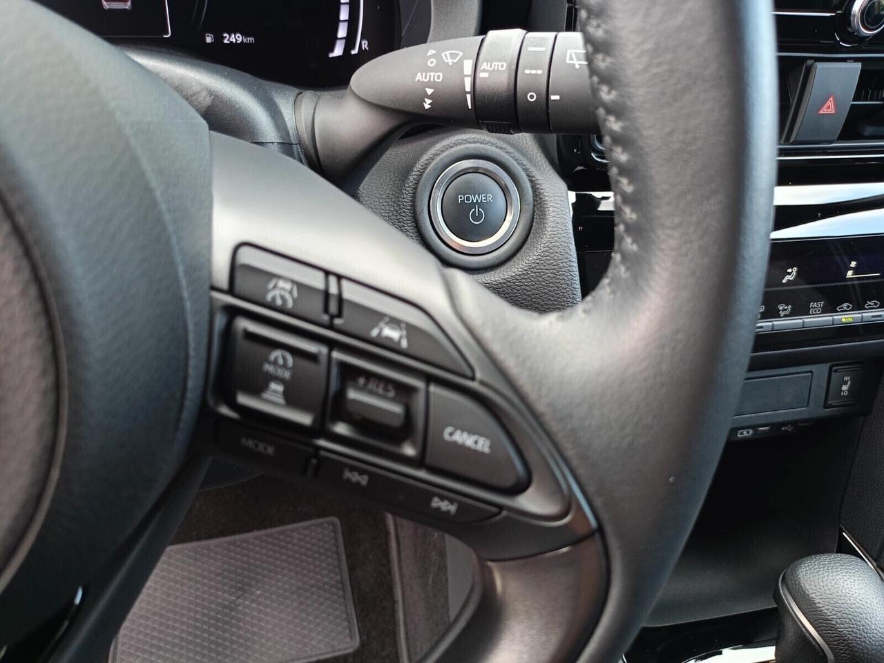 Toyota Yaris 1.5 Hybrid 5 porte 4x4