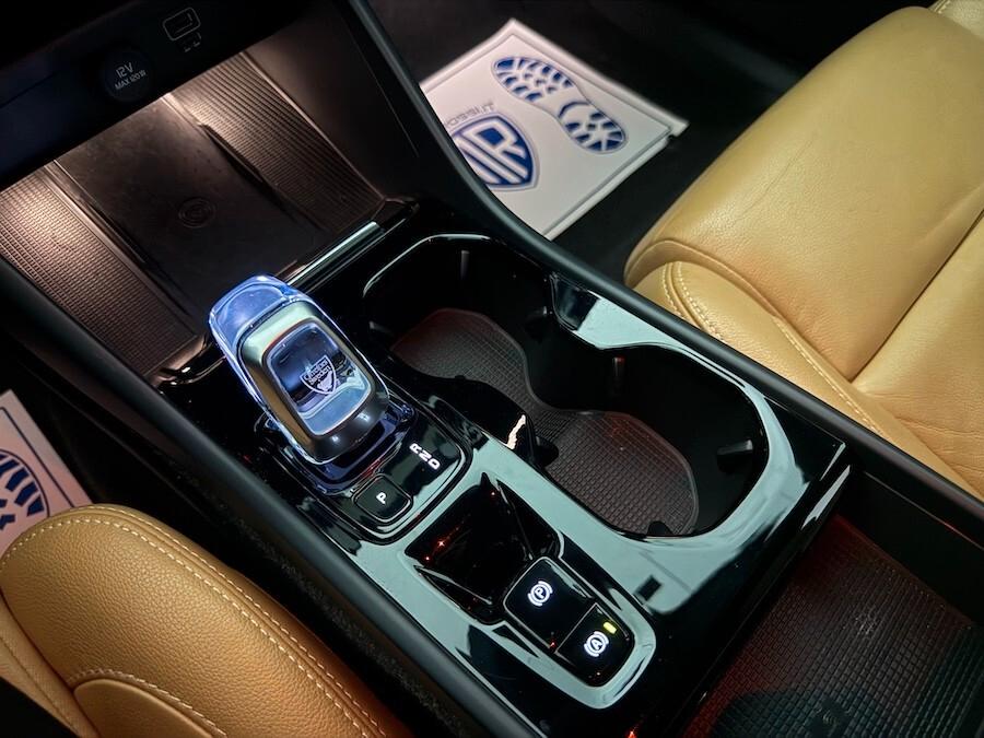 Volvo XC40 Hybrid Inscription Auto