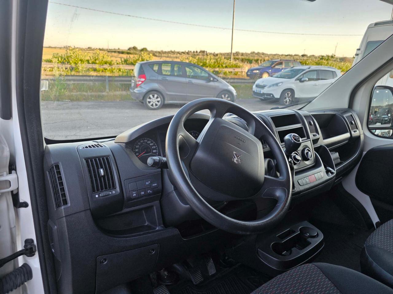 Peugeot Boxer 2.2 120cv BlueHdi SeS 333 L2H2