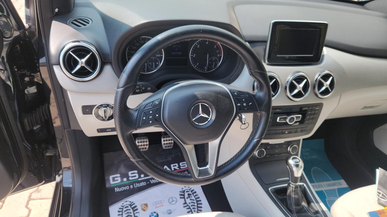 Mercedes-benz B 200 MERCEDES CLASSE AMG MANUALE