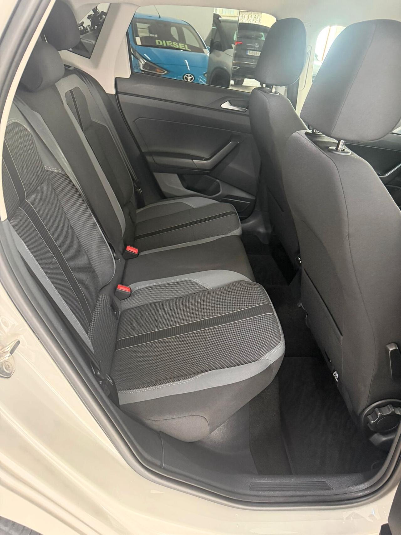 Volkswagen Polo 1.0 TSI R-Line