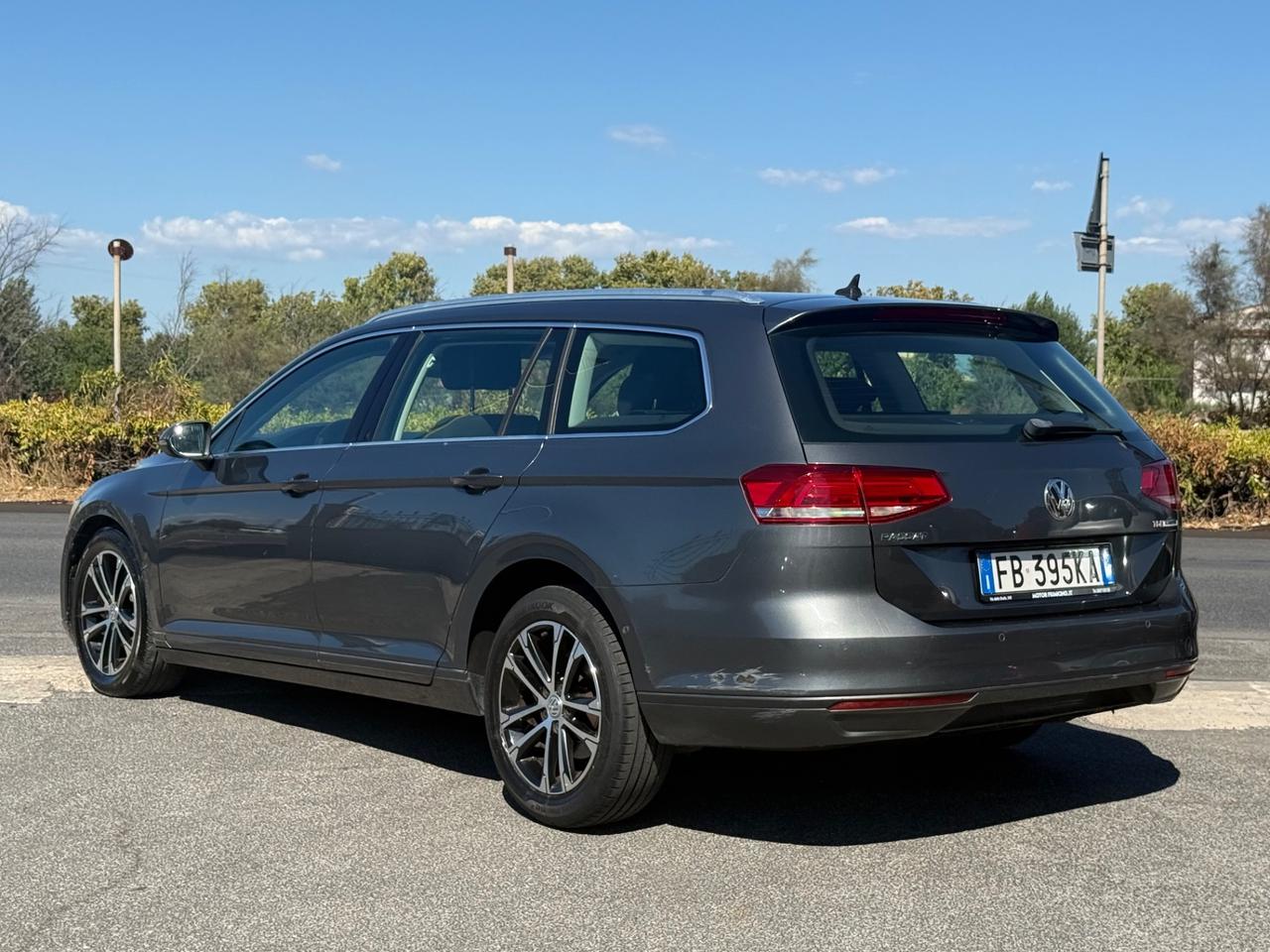 Volkswagen Passat 1.6 TDI DSG Comfortline BlueMotion Technology