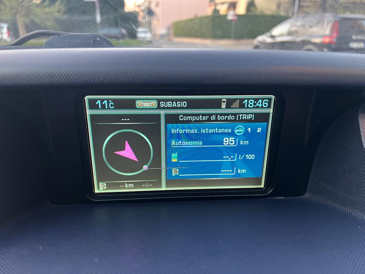 Peugeot 1007 benzina CAMBIO AUTOMATICO full OK NEOPATENTATI