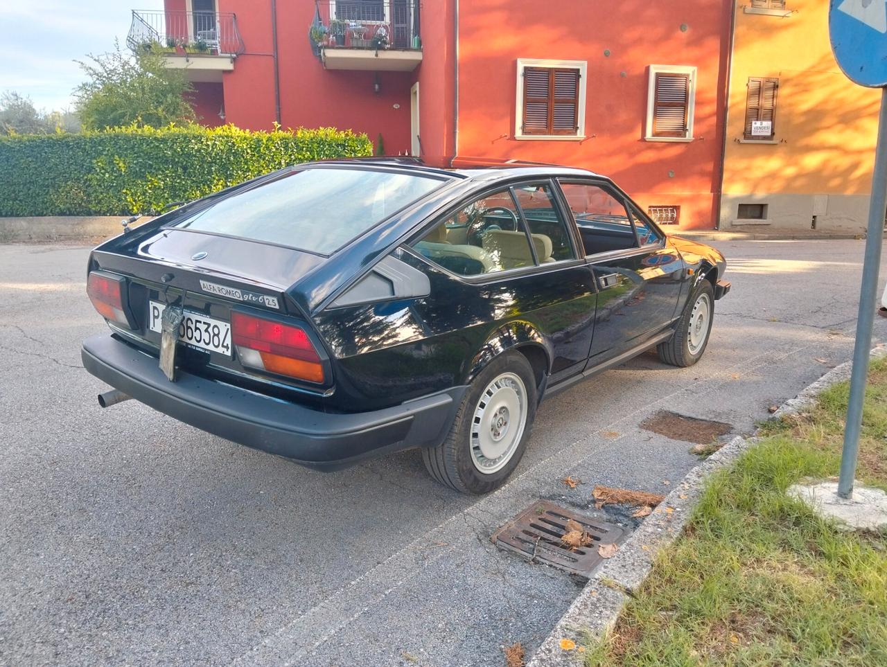 Alfa Romeo GTV 2500 v6