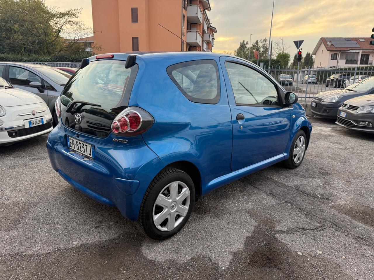 Toyota Aygo 1.0 12V VVT-i 3 porte Now Connect