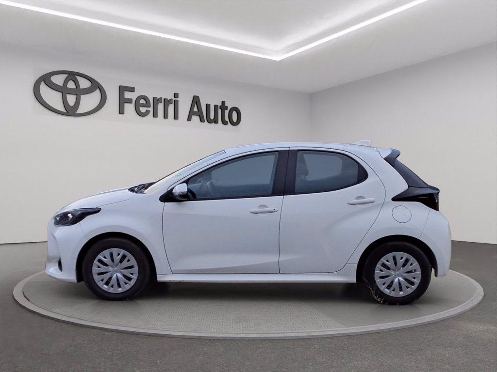TOYOTA Yaris 1.5h active del 2023