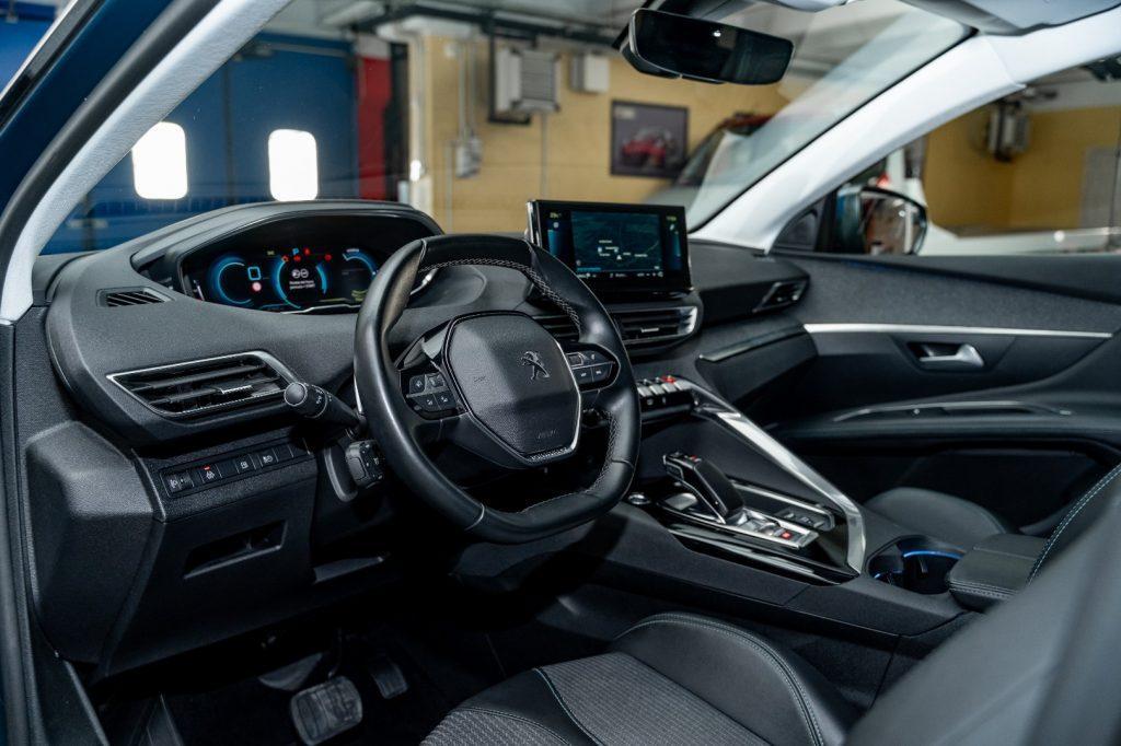 PEUGEOT 3008 1.6 Hybrid phev 225cv e-EAT8 Allure
