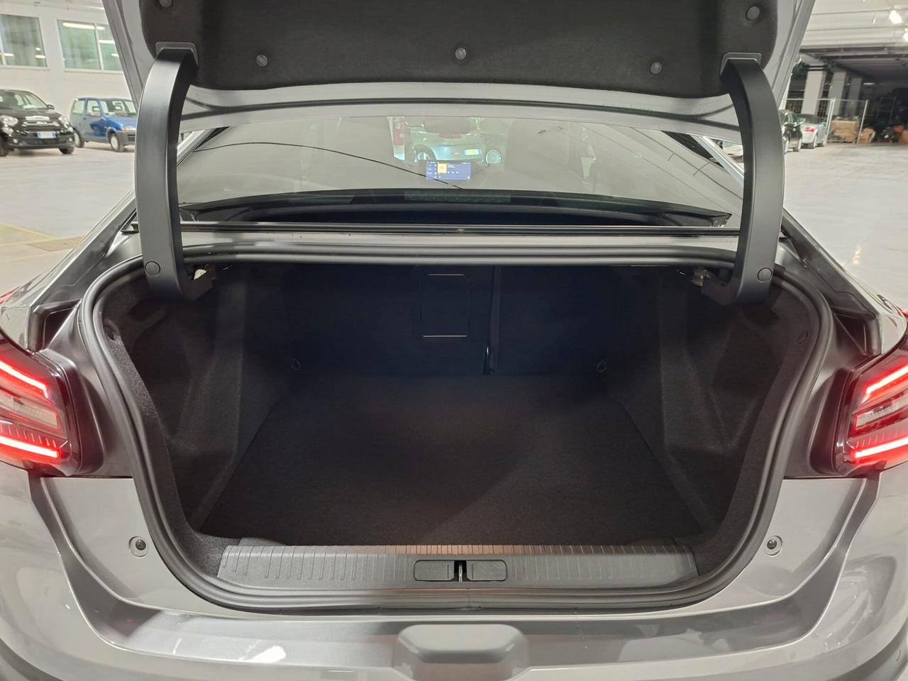 Citroen C4 X 1.2 PureTech 130CV Plus EAT8 Km. 0 MY'25