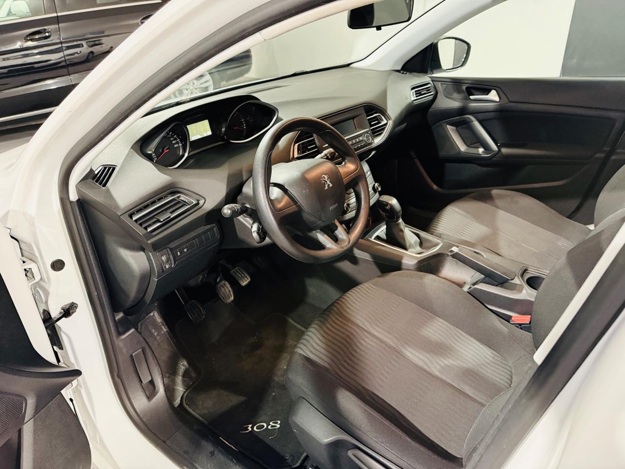 Peugeot 308 BlueHDi 100 S&S Business