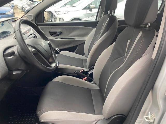 Lancia Ypsilon 0.9 TwinAir 85 CV 5 porte Metano Ecochic Gold