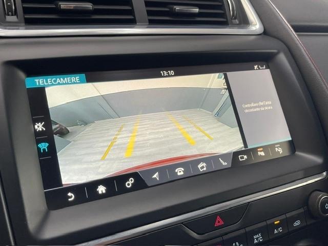 Jaguar E-Pace 2.0D 180 CV AWD R dynamic Chequered Flag