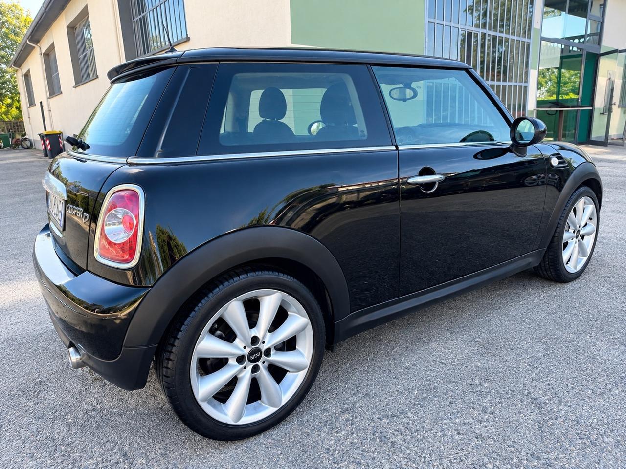 Mini 1.6 16V One D soli 100.000km