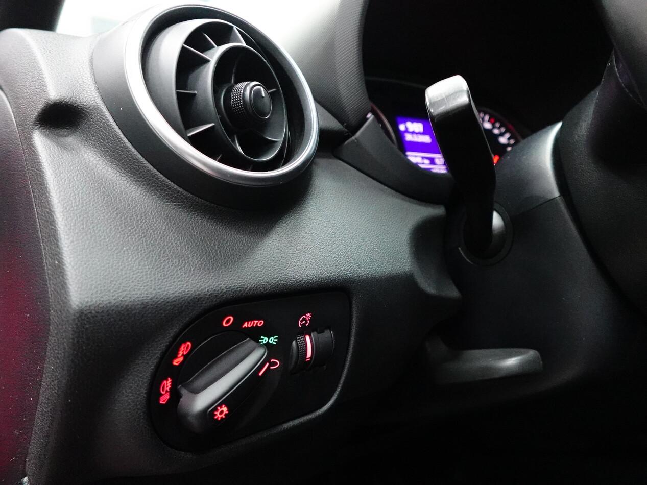 Audi A1 1.0 TFSI ULTRA 95 CV DESIGN