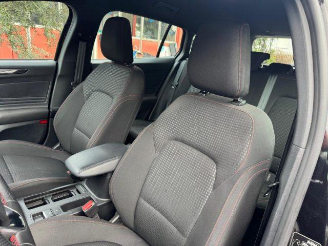 FORD Focus 1.0 EcoBoost Hybrid 125CV Powershift SW ST-Line De