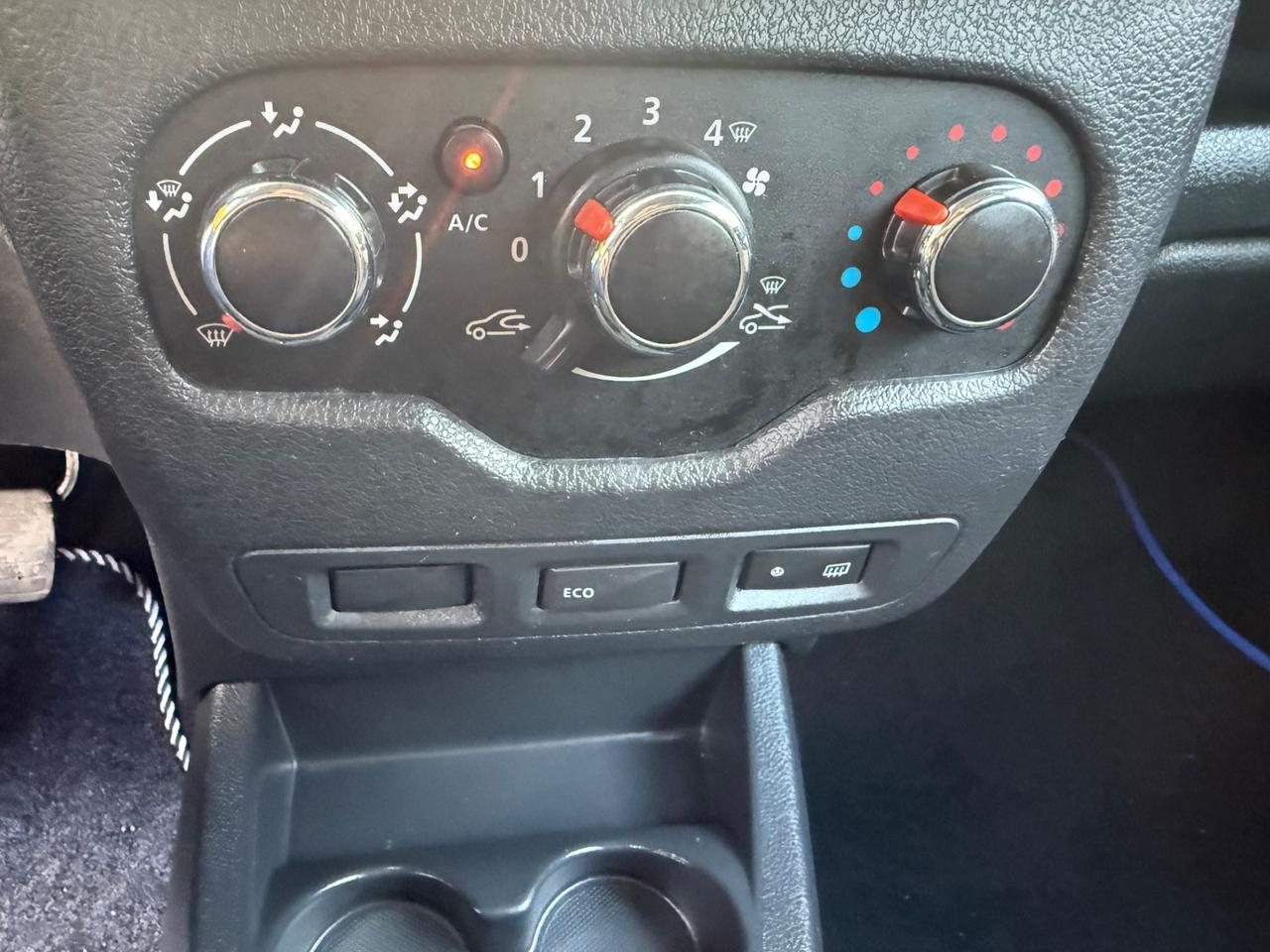 Dacia Dokker 1.6 8V 100CV Start&Stop GPL Lauréate