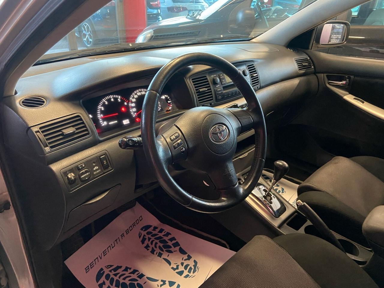 Toyota Corolla 1.4 D-4D M-MT 5 porte Sol ESP
