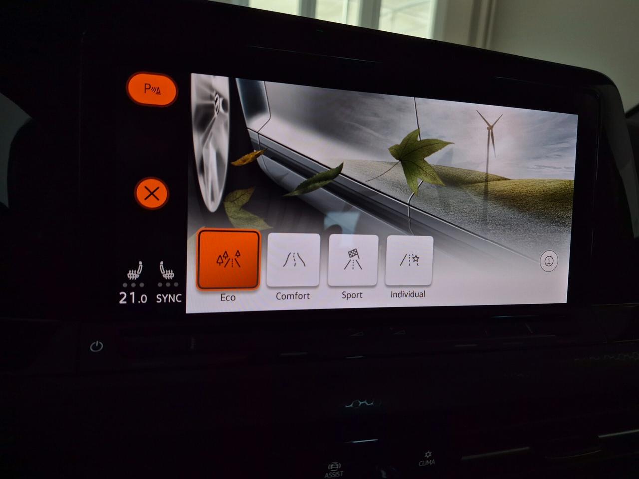 Volkswagen Golf GTI 5 PORTE LED NAVI CAR PLAY C.18 HARMAN KARDON AUTO UFFICIALE VW 1 PROPRIETARIO