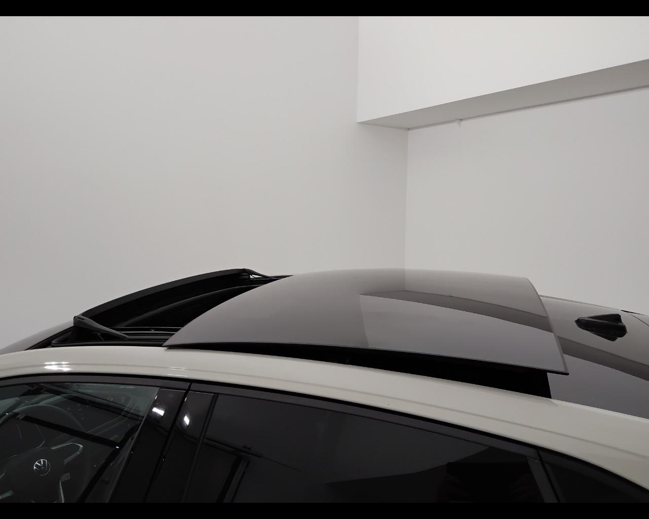 VOLKSWAGEN Taigo - Taigo 1.0 tsi R-Line 110cv