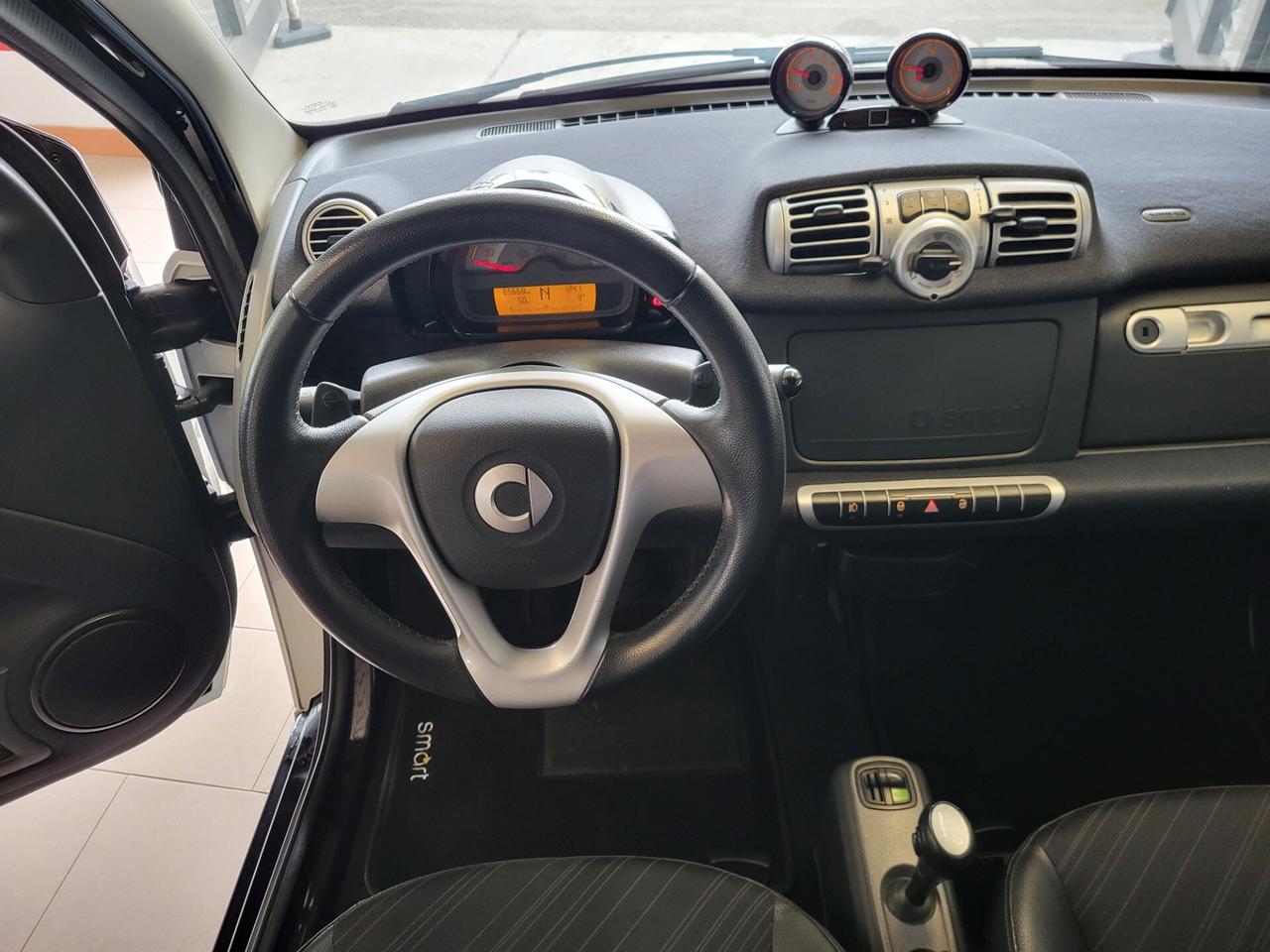 Smart ForTwo 1000 52 kW coupé pure