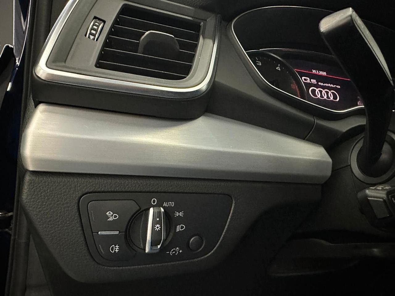 Audi Q5 35 TDI S tronic line plus
