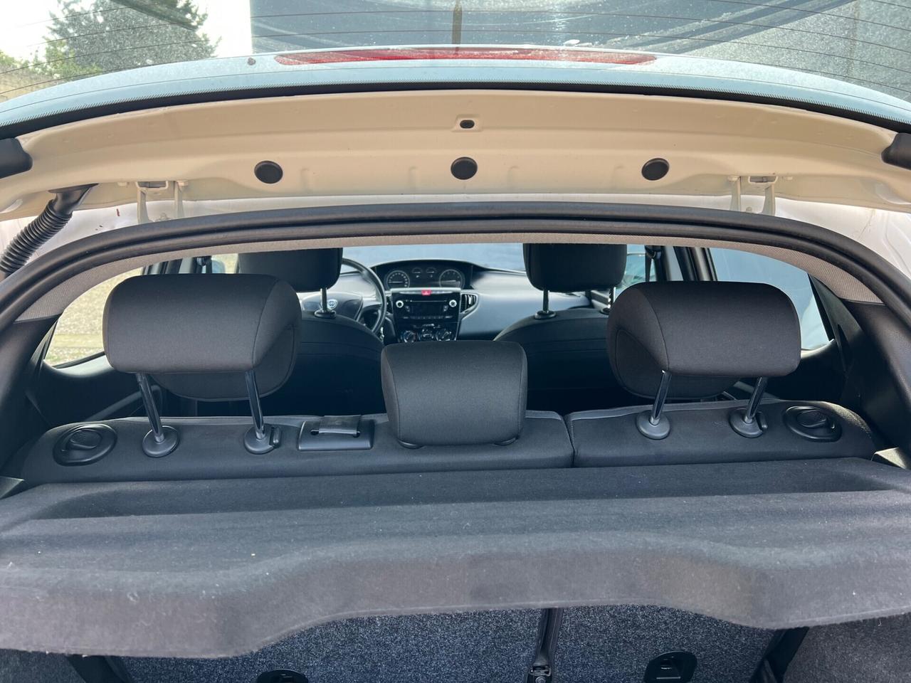 Lancia Ypsilon 1.3 MJT 16V 95 CV 5 porte S&S Silve