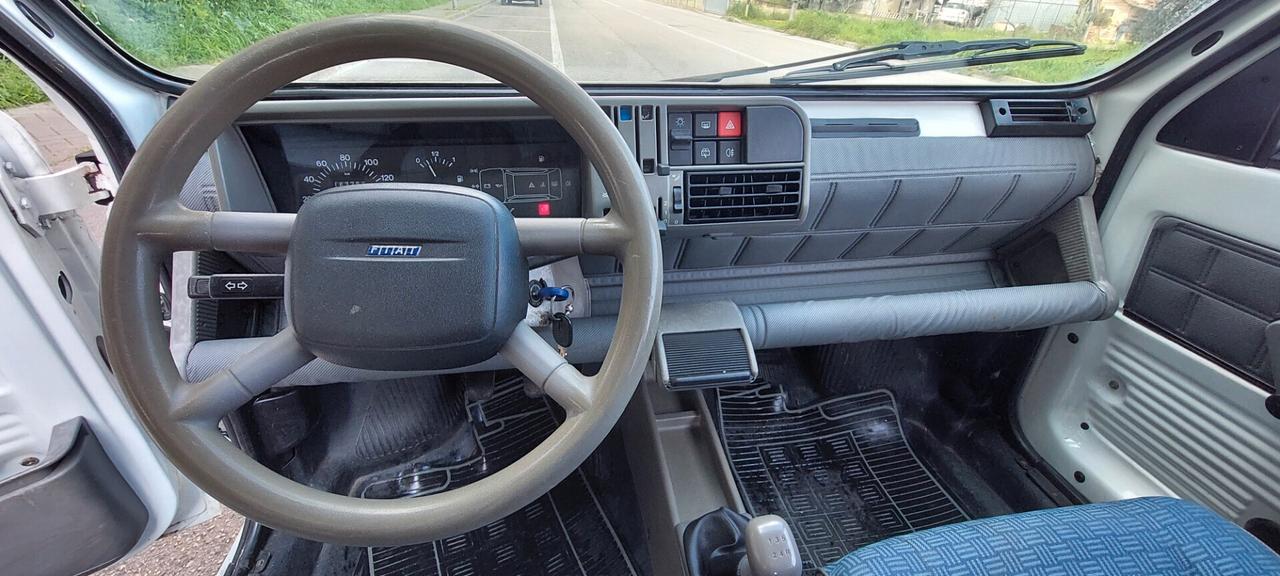 PANDA 900 BENZINA MODELLO YOUNG OMOLOGATA 5 POSTI X NEOPATENTATI UNICOPROPRIETARIO