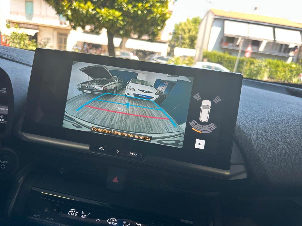 Toyota C-HR 2.0 hev Trend fwd e-cvt