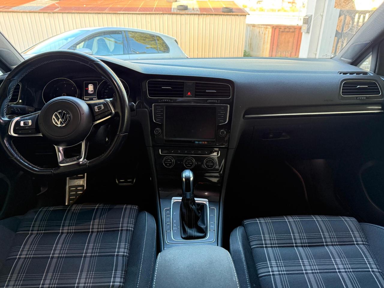 Volkswagen Golf 7 GTD 2.0 TDI DSG - 2015