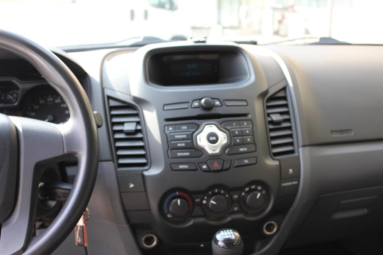 FORD RANGER 2.2 TDCI DOUBLE CAB XL HARD TOP CON TAPPARELLE LATERALI