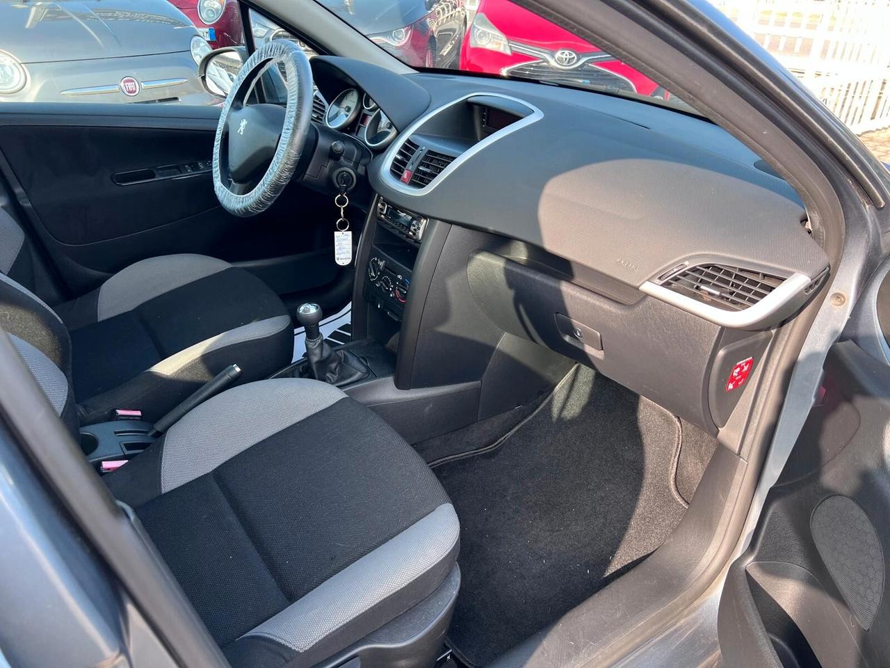 Peugeot 207 1.4 88CV 5p. XS