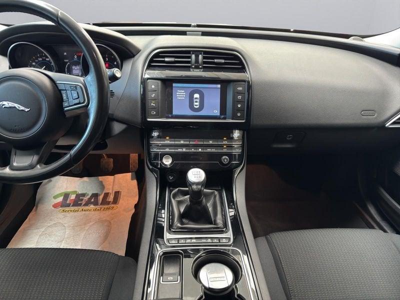 Jaguar XE JAGUAR XE 2.0 D 180cv 6m - PURE BUSINESS EDITION -