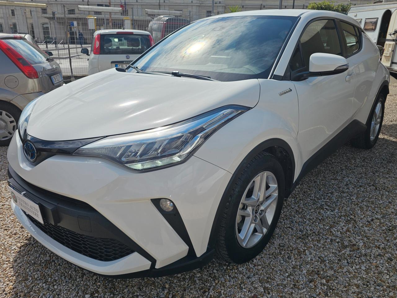 Toyota C-HR 1.8 Hybrid E-CVT Business