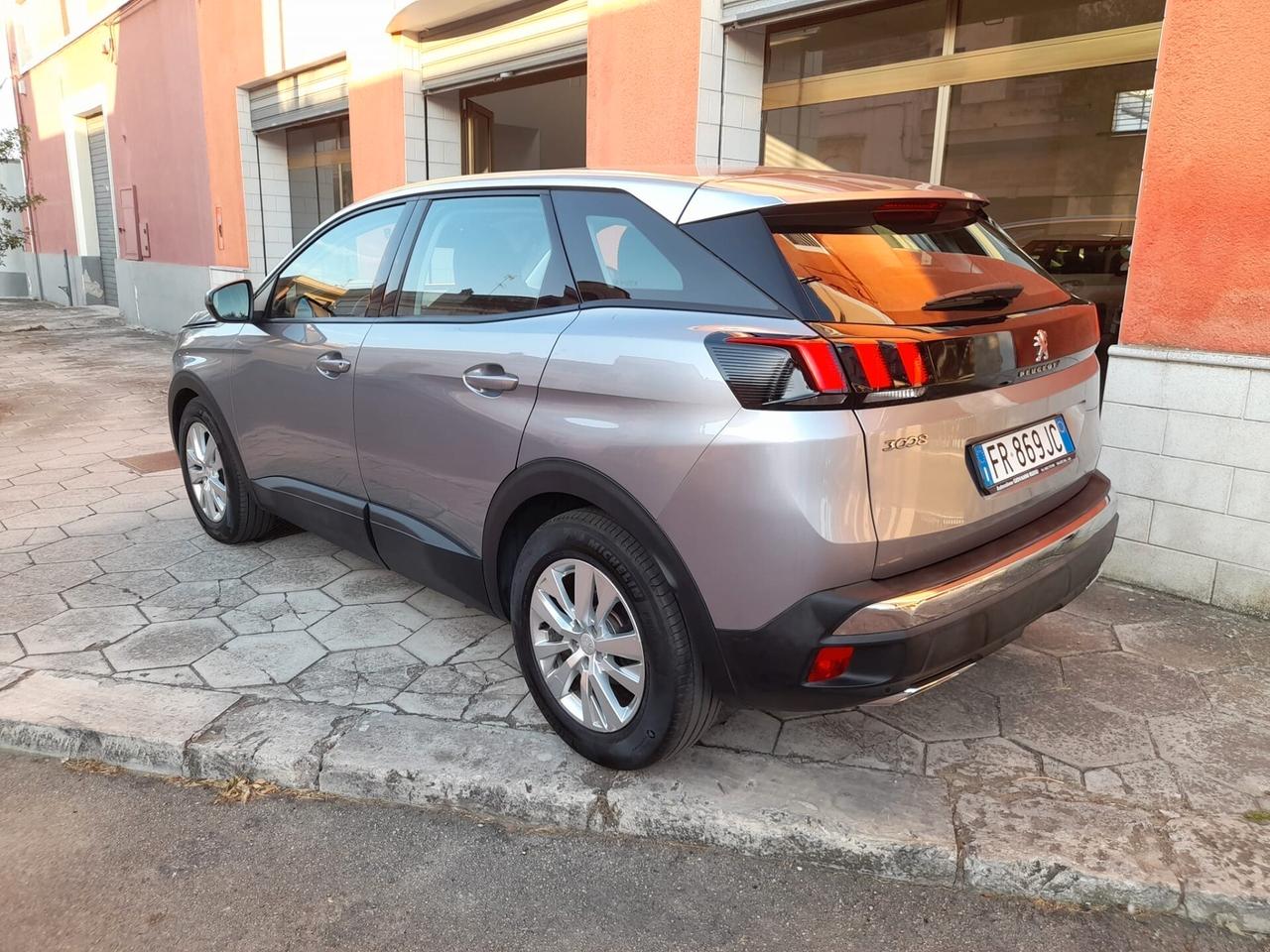 PEUGEOT 3008 1.6 BLUEHDI 120 CV BUSINESS