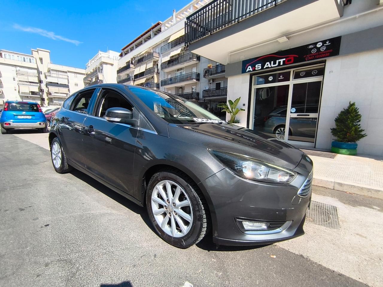 Ford Focus 1.5 TDCi 120 CV Start&Stop Powershift Titanium