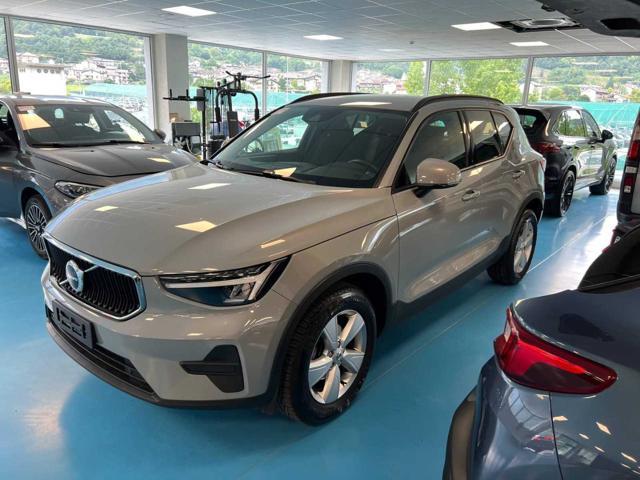 VOLVO XC40 T2 automatico Essential - ANCHE NERA!