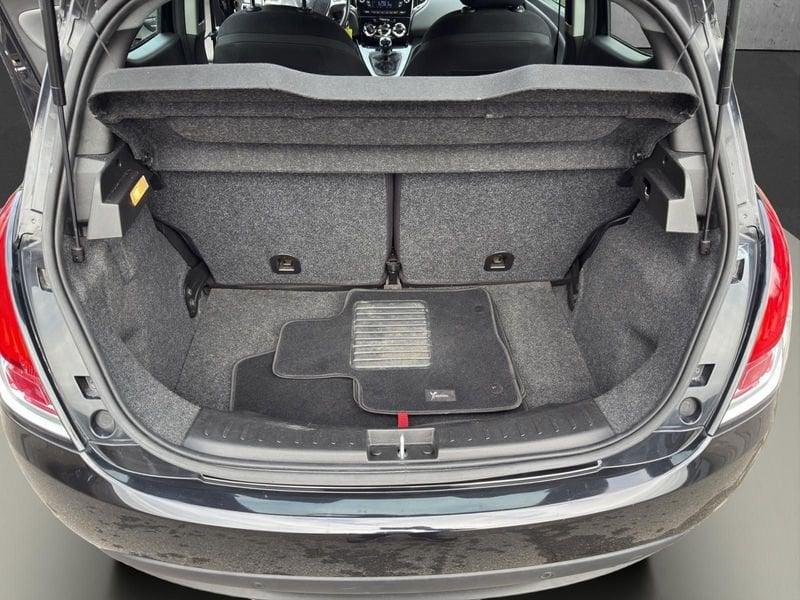 Lancia Ypsilon Ypsilon 5 porte 1.2 69cv Gold