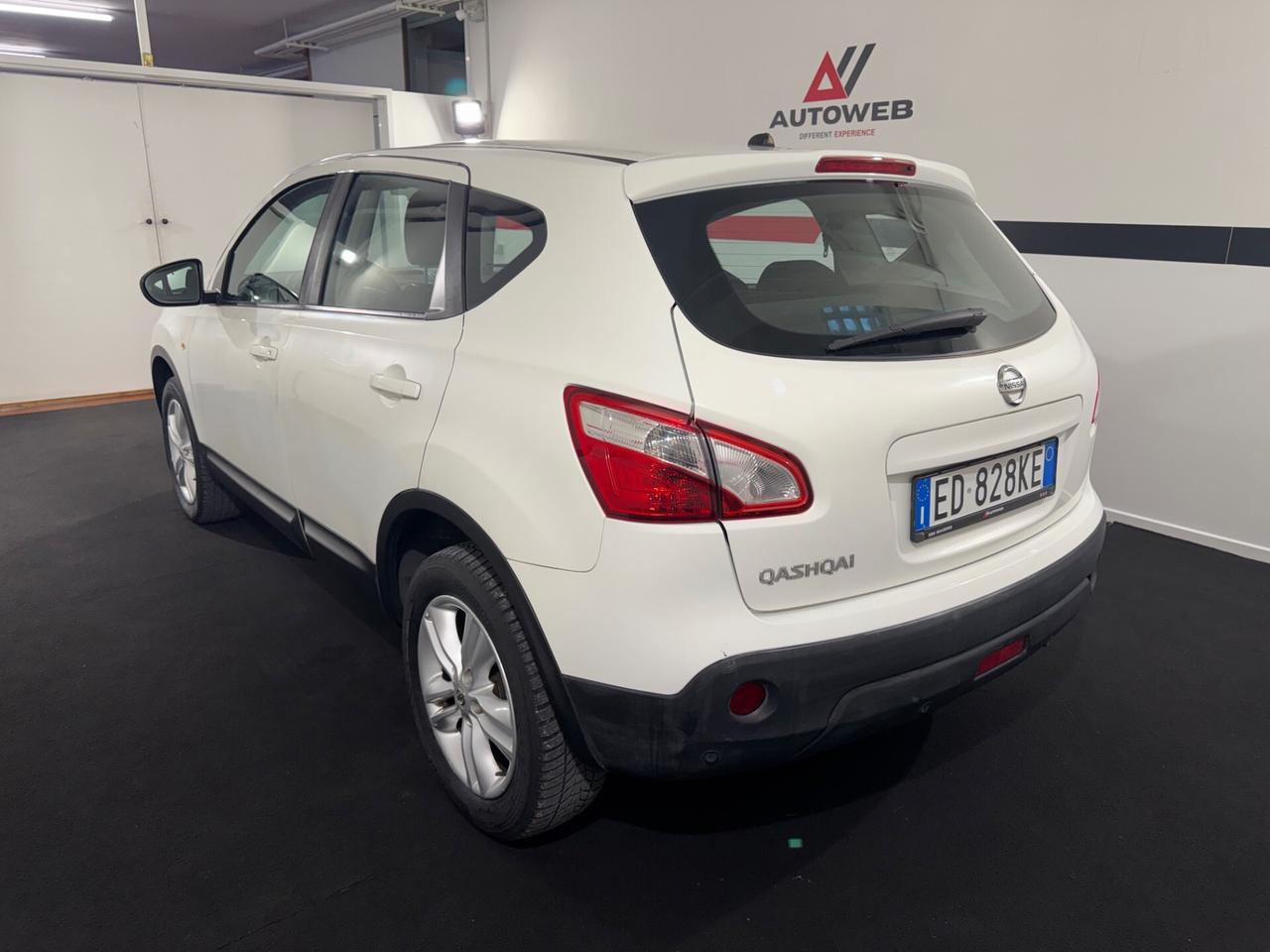 Nissan Qashqai 2.0 16V Tekna * 4X4 *