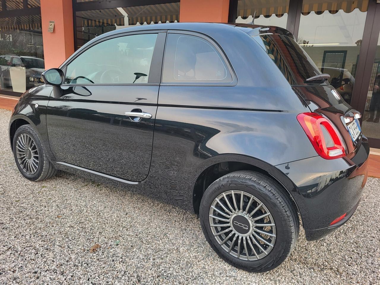 Fiat 500 1.0 Hybrid con solo 12000 km come nuova!