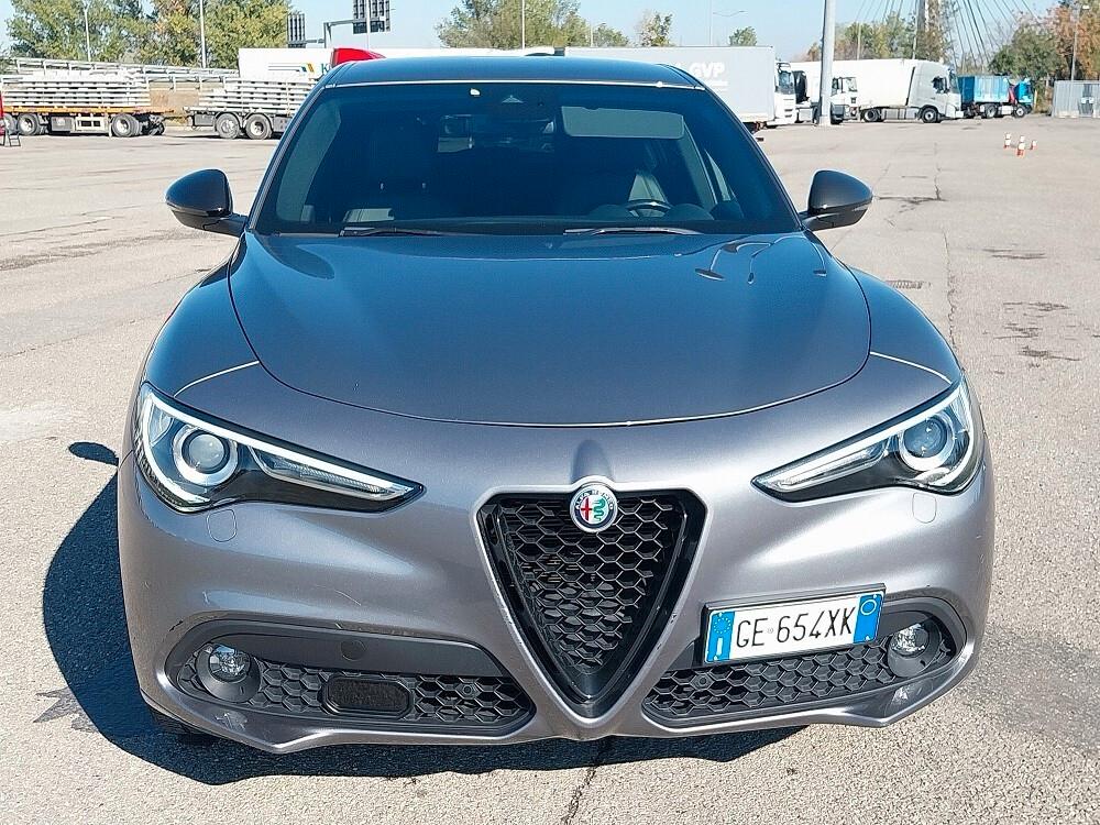 Alfa Romeo Stelvio 2.2 Turbodiesel 210 CV AT8 Q4 Veloce