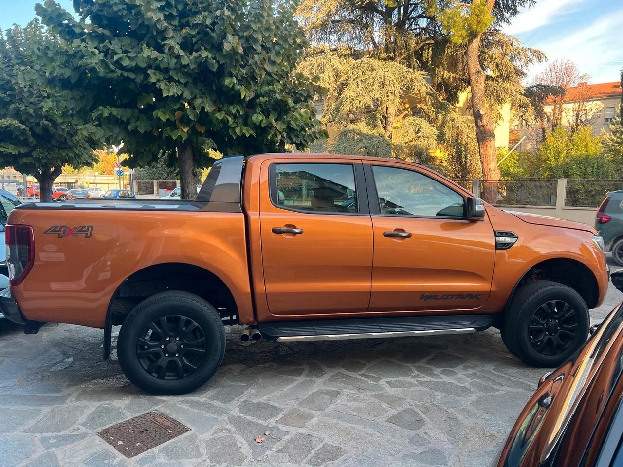 FORD RANGER 2.2 TDCi WILDTRAK PICK UP LUNGO CABINA