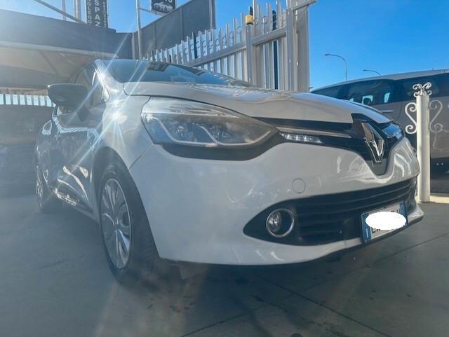 RENAULT CLIO GPL 10/2014