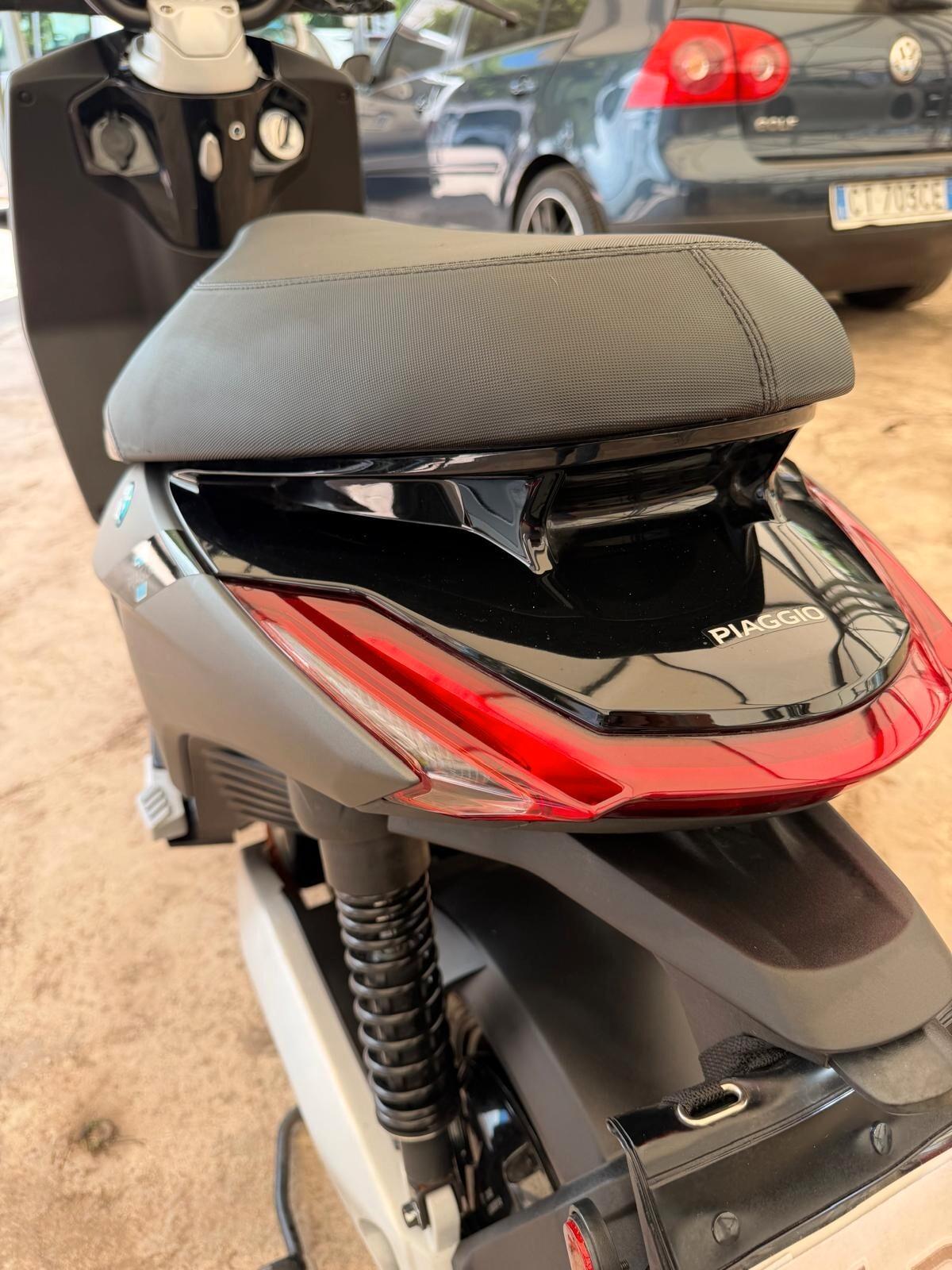 Piaggio 1 Active